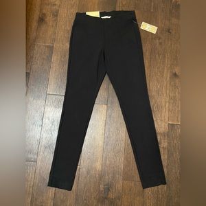 Black crop stretch pants
